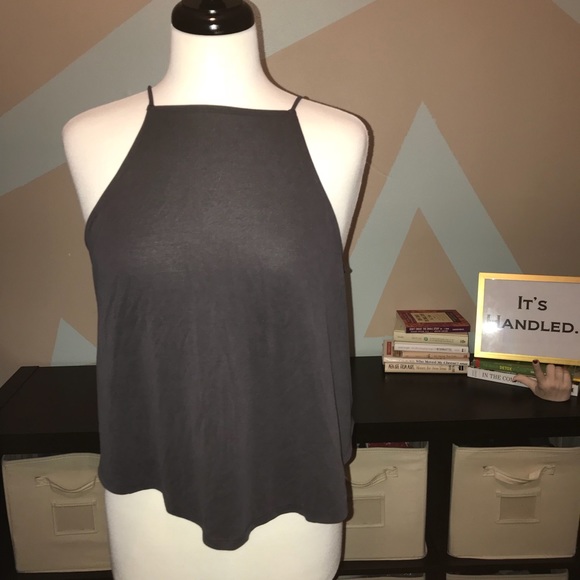 silence + noise Tops - NWT Silence & Noise Dark Gray Crop Top size Small